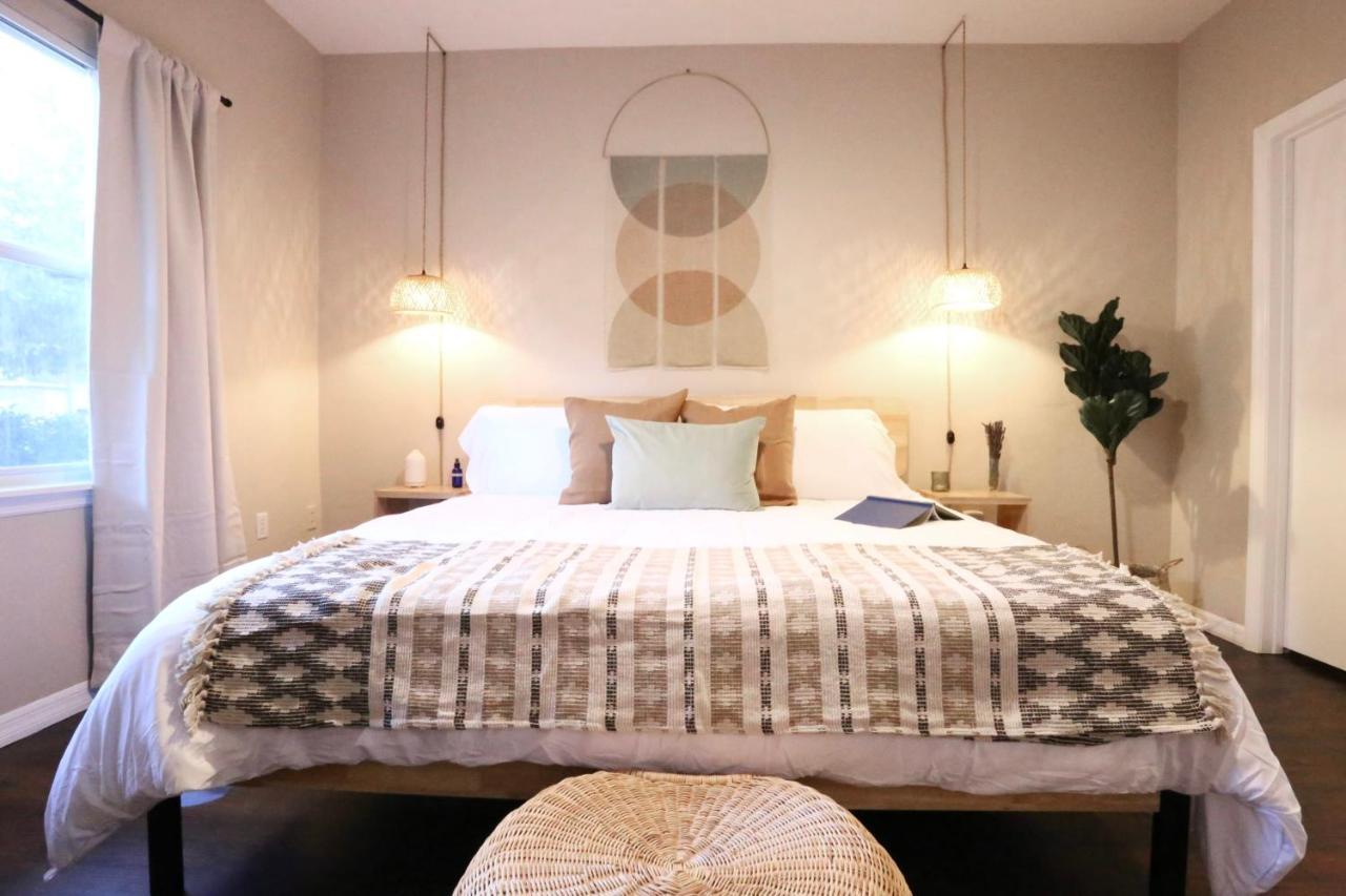 Nomad Retreat King Bed Boutique Condo W Garage Gainesville Buitenkant foto